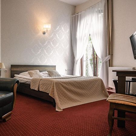 Hotel Korona Rybnik  Exteriör bild